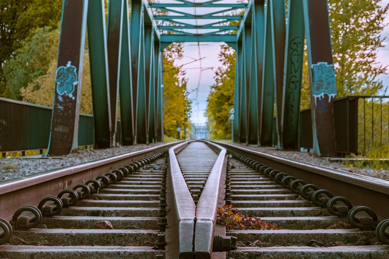 海航通信实名账号：长江国际平台代理